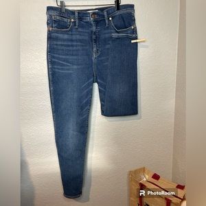 Madewell 10" High-Rise Skinny Jeans: Size: 32